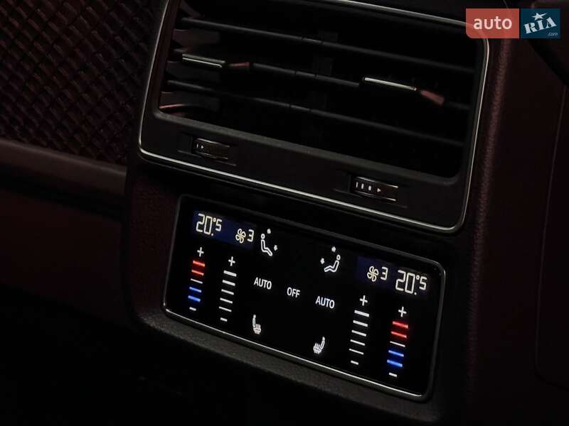 Позашляховик / Кросовер Audi Q7 2021 в Тернополі