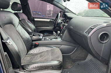 Внедорожник / Кроссовер Audi Q7 2007 в 