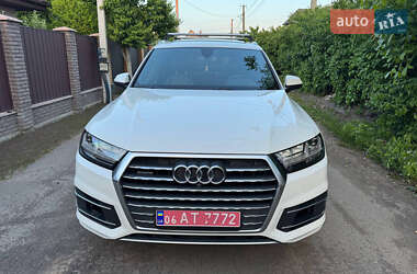 Позашляховик / Кросовер Audi Q7 2017 в Києві