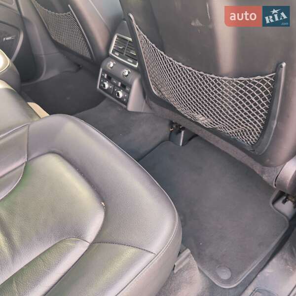 Внедорожник / Кроссовер Audi Q7 2010 в Киеве