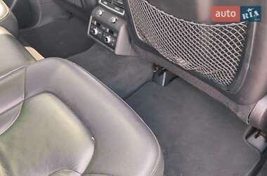 Внедорожник / Кроссовер Audi Q7 2010 в 