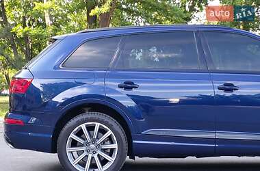 Внедорожник / Кроссовер Audi Q7 2019 в 