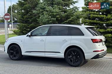 Внедорожник / Кроссовер Audi Q7 2019 в 