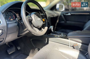 Внедорожник / Кроссовер Audi Q7 2012 в 