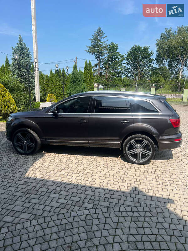 Позашляховик / Кросовер Audi Q7 2014 в Львові