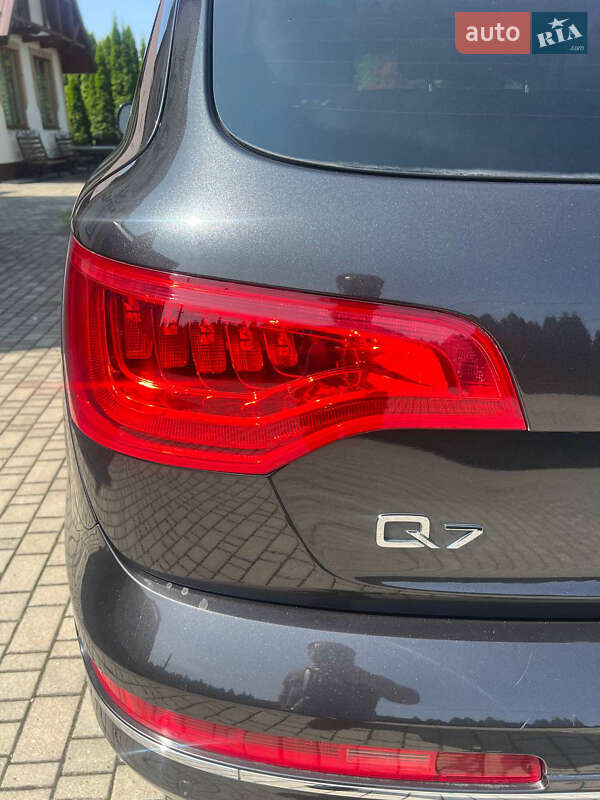 Позашляховик / Кросовер Audi Q7 2014 в Львові