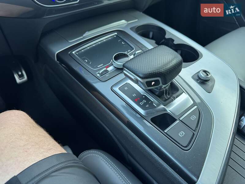 Внедорожник / Кроссовер Audi Q7 2016 в Тернополе