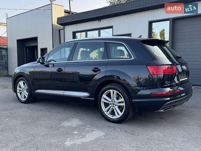 Внедорожник / Кроссовер Audi Q7 2016 в Тернополе