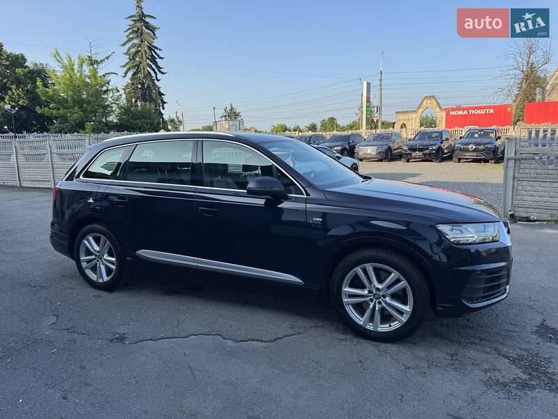 Внедорожник / Кроссовер Audi Q7 2016 в Тернополе
