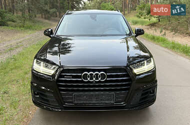 Внедорожник / Кроссовер Audi Q7 2019 в 