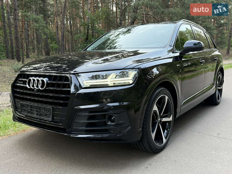 Внедорожник / Кроссовер Audi Q7 2019 в Киеве