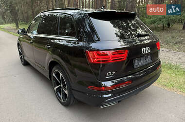 Внедорожник / Кроссовер Audi Q7 2019 в 