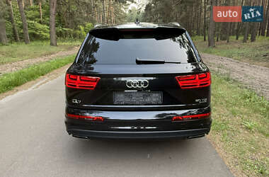 Внедорожник / Кроссовер Audi Q7 2019 в 