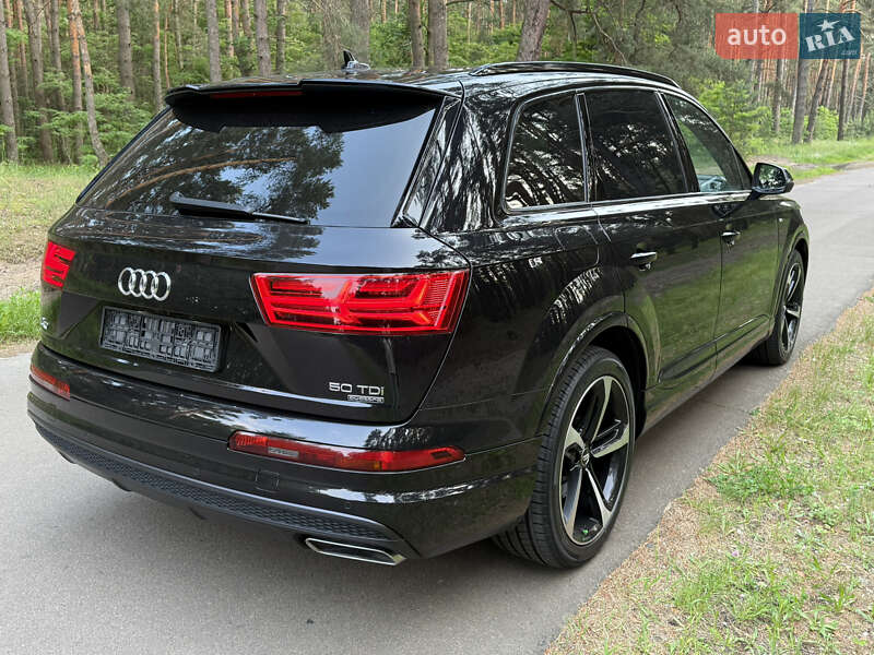Внедорожник / Кроссовер Audi Q7 2019 в Киеве