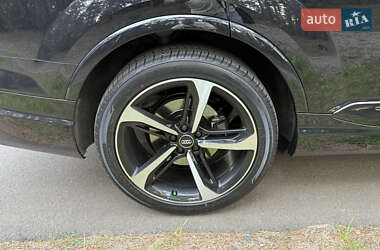 Внедорожник / Кроссовер Audi Q7 2019 в 