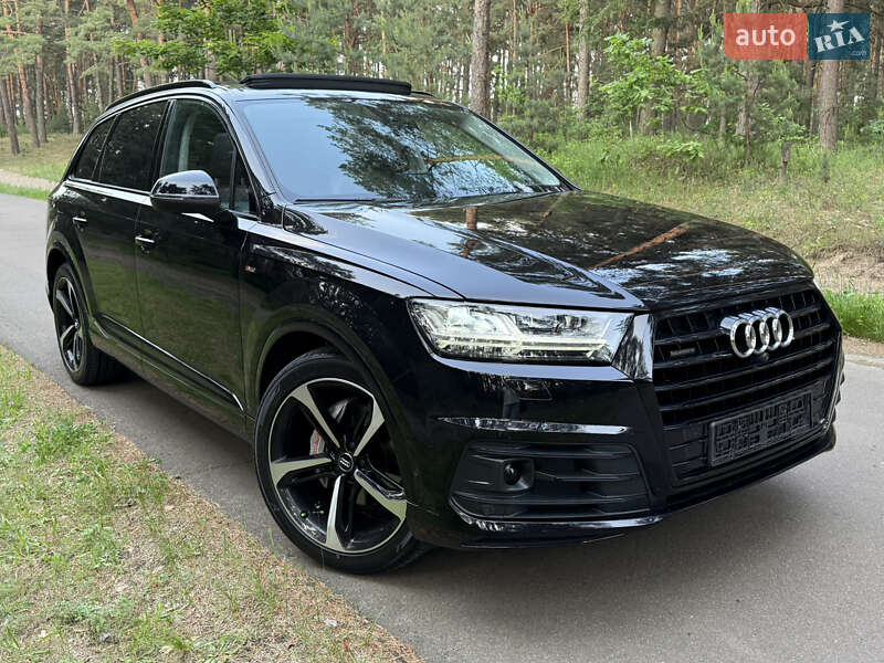 Внедорожник / Кроссовер Audi Q7 2019 в Киеве