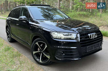 Внедорожник / Кроссовер Audi Q7 2019 в 
