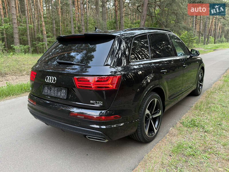Внедорожник / Кроссовер Audi Q7 2019 в Киеве