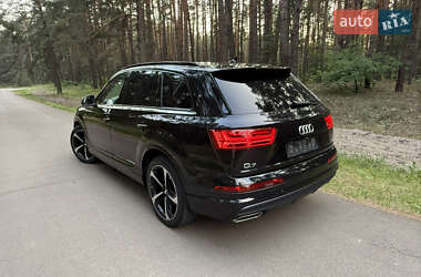 Внедорожник / Кроссовер Audi Q7 2019 в 