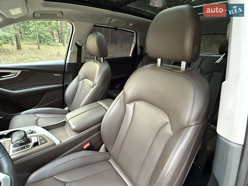 Внедорожник / Кроссовер Audi Q7 2019 в Киеве