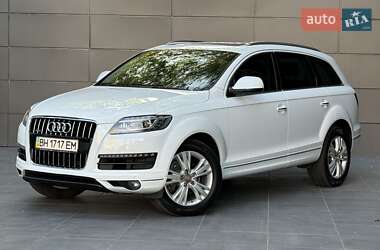 Внедорожник / Кроссовер Audi Q7 2012 в 