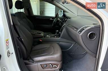 Внедорожник / Кроссовер Audi Q7 2012 в 