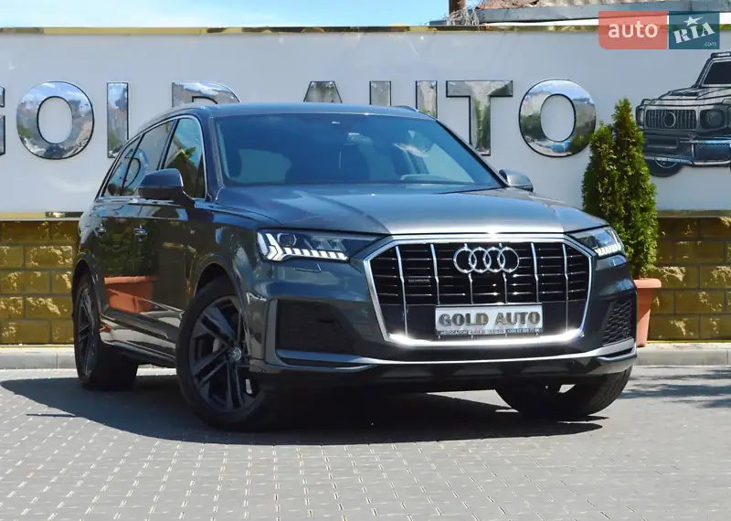 Внедорожник / Кроссовер Audi Q7 2020 в 