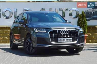 Позашляховик / Кросовер Audi Q7 2020 в 
