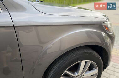 Внедорожник / Кроссовер Audi Q7 2012 в 
