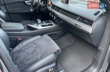 Внедорожник / Кроссовер Audi Q7 2018 в 