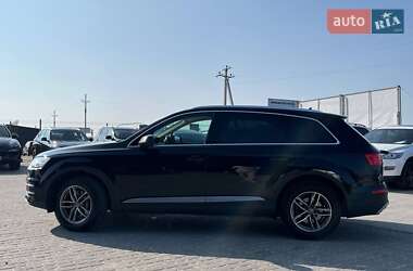 Внедорожник / Кроссовер Audi Q7 2016 в 