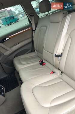 Внедорожник / Кроссовер Audi Q7 2009 в 