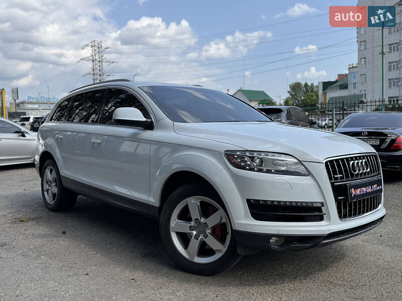 Внедорожник / Кроссовер Audi Q7 2012 в Киеве