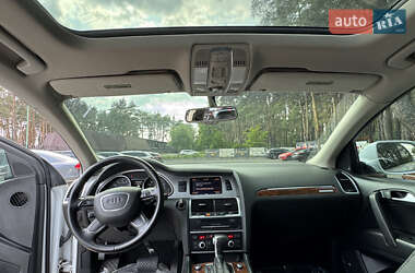 Внедорожник / Кроссовер Audi Q7 2012 в 