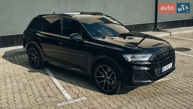 Внедорожник / Кроссовер Audi Q7 2020 в Хмельницком