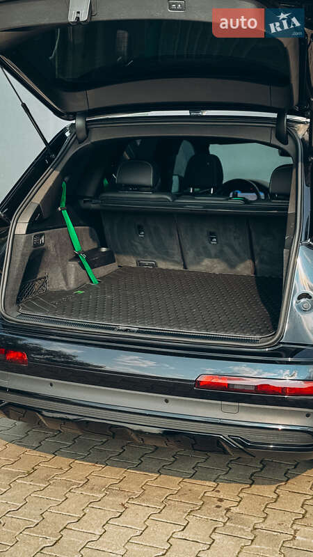 Внедорожник / Кроссовер Audi Q7 2020 в Хмельницком