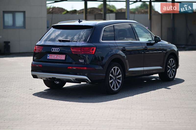 Внедорожник / Кроссовер Audi Q7 2017 в Луцке