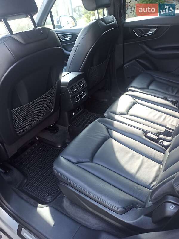 Внедорожник / Кроссовер Audi Q7 2019 в Львове