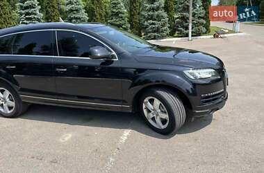 Внедорожник / Кроссовер Audi Q7 2011 в 