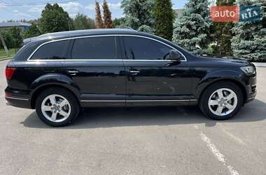 Внедорожник / Кроссовер Audi Q7 2011 в 