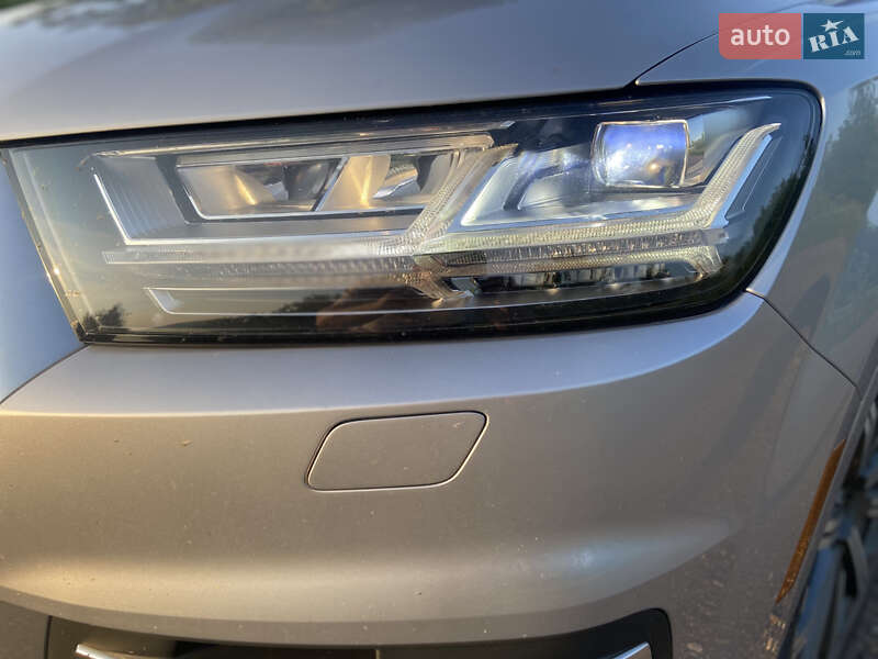 Позашляховик / Кросовер Audi Q7 2016 в Дрогобичі