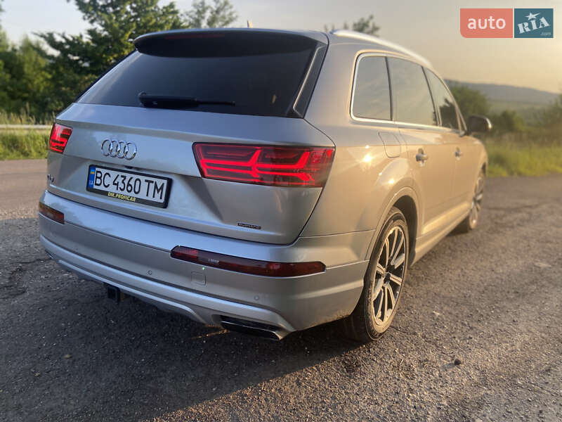 Позашляховик / Кросовер Audi Q7 2016 в Дрогобичі