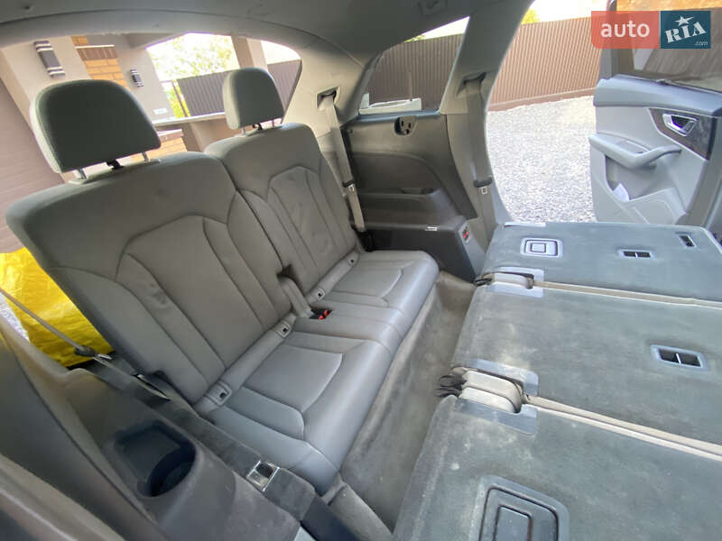 Позашляховик / Кросовер Audi Q7 2016 в Дрогобичі