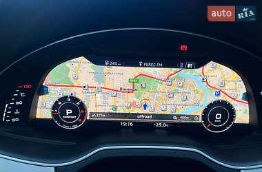 Внедорожник / Кроссовер Audi Q7 2016 в 