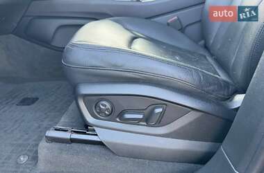 Позашляховик / Кросовер Audi Q7 2018 в 