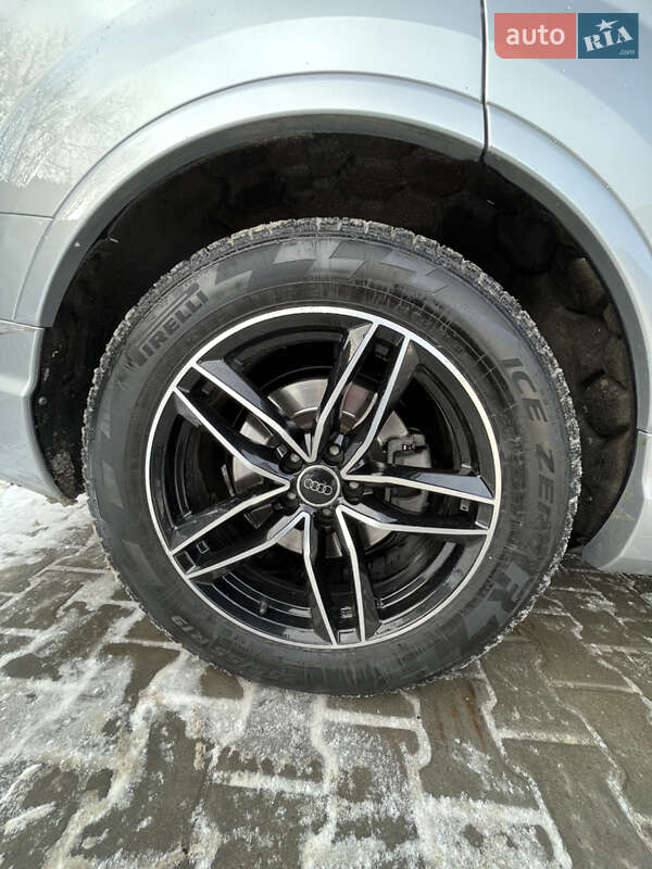 Внедорожник / Кроссовер Audi Q7 2017 в Тернополе фото 23 Внедорожник / Кроссовер Audi Q7 2017 в Тернополе