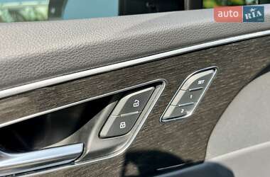 Внедорожник / Кроссовер Audi Q7 2020 в 