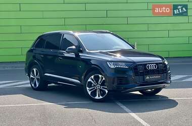 Внедорожник / Кроссовер Audi Q7 2020 в Киеве