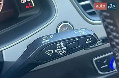 Внедорожник / Кроссовер Audi Q7 2016 в 