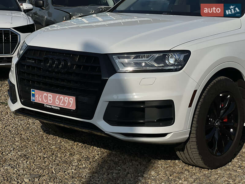 Внедорожник / Кроссовер Audi Q7 2017 в Стрые